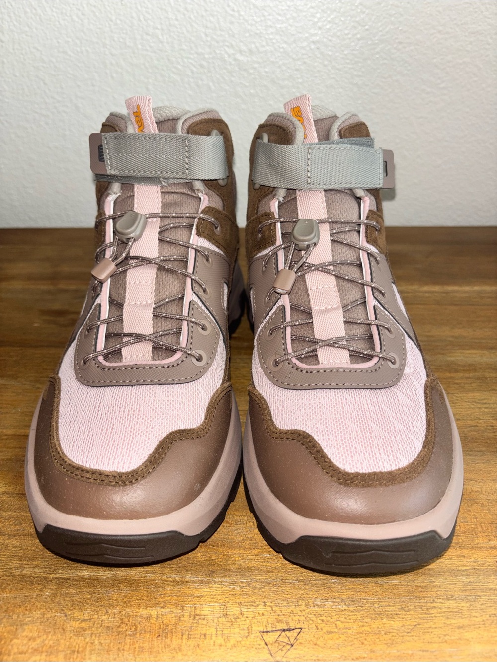 Teva Women's Hurricane Daybreaker Mid Boots Assorted Colours NEW 9